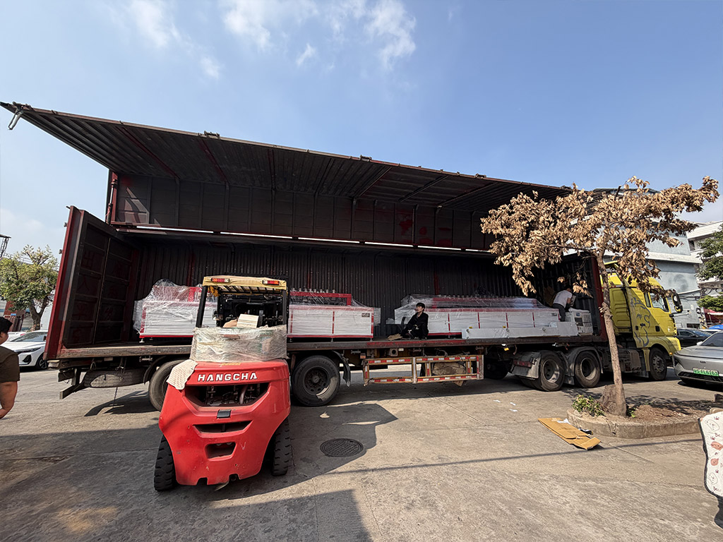 CNC Drilling & Milling Machines Being Loaded into Containers.jpg