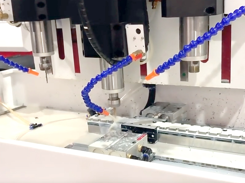 CNC drilling tapping and milling machine