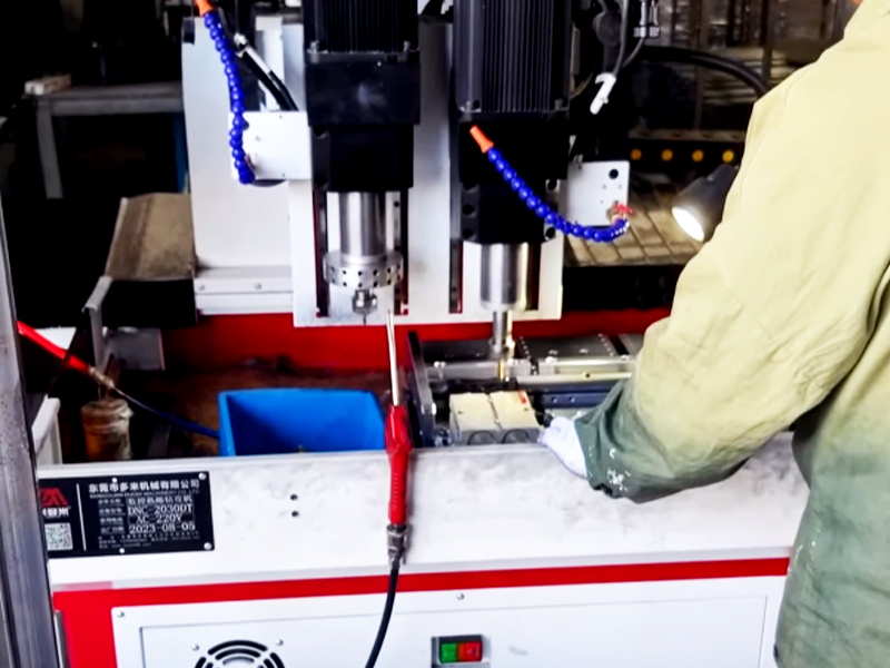 Tesla Seat Pipe Fitting Non-stop Cycle Processing