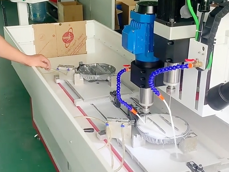 Die-Cast Aluminum CNC Drilling and Tapping Machine