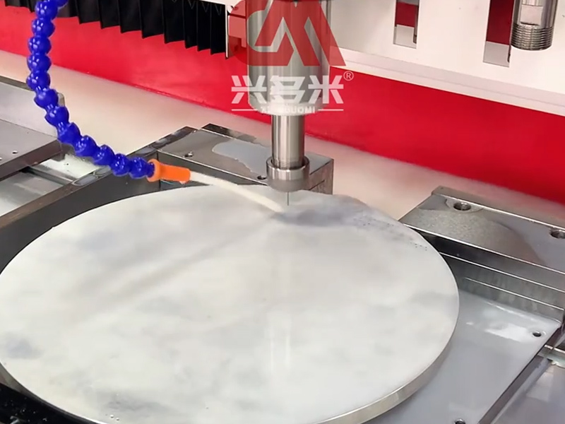 High-speed drilling of small holes onaluminum alloy discs