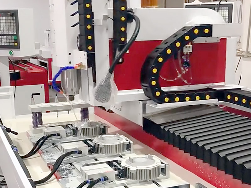 Multi-station multi-process automatic tool change drilling and tapping machine