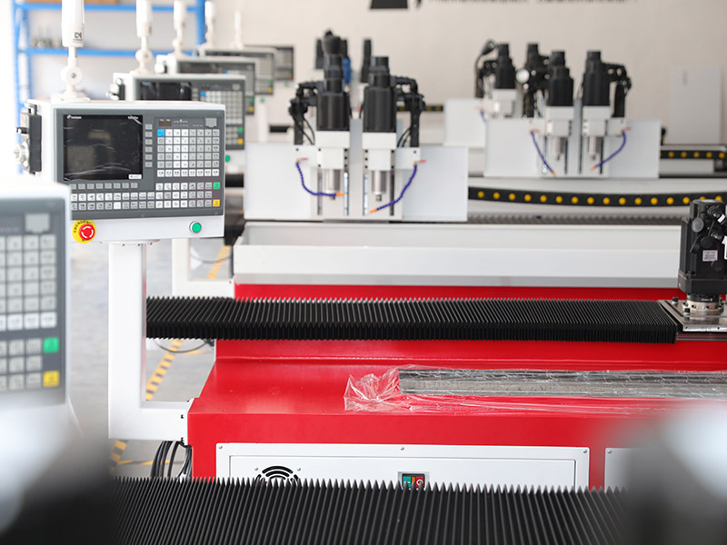 Innovative technology of multi-hole CNC drilling machine