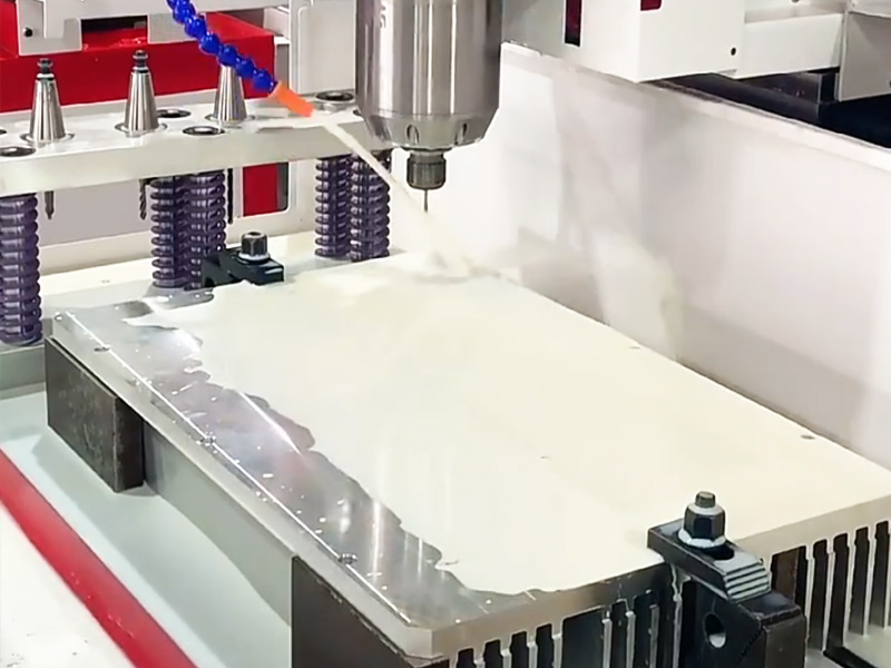 Heat dissipation aluminum multi-hole CNC drilling and tapping machine