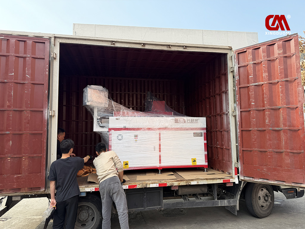 The horizontal CNC drilling and tapping machine has officially departed from the DUOMI CNC factory and is en route to the customer's production plant